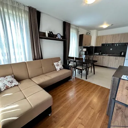 Great Flat In Belvedere Club