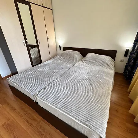Great Flat In Belvedere Club *