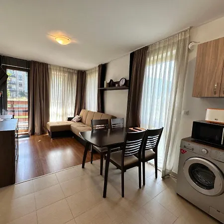 Great Flat In Belvedere Club